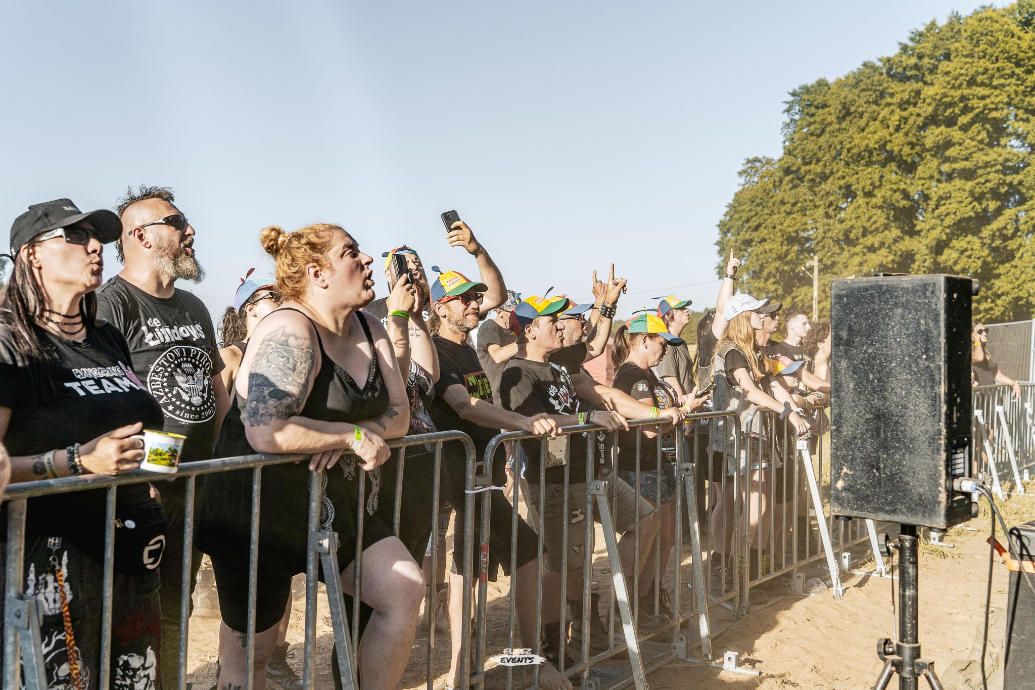 Publika na Zakręć Śmigłem Fest