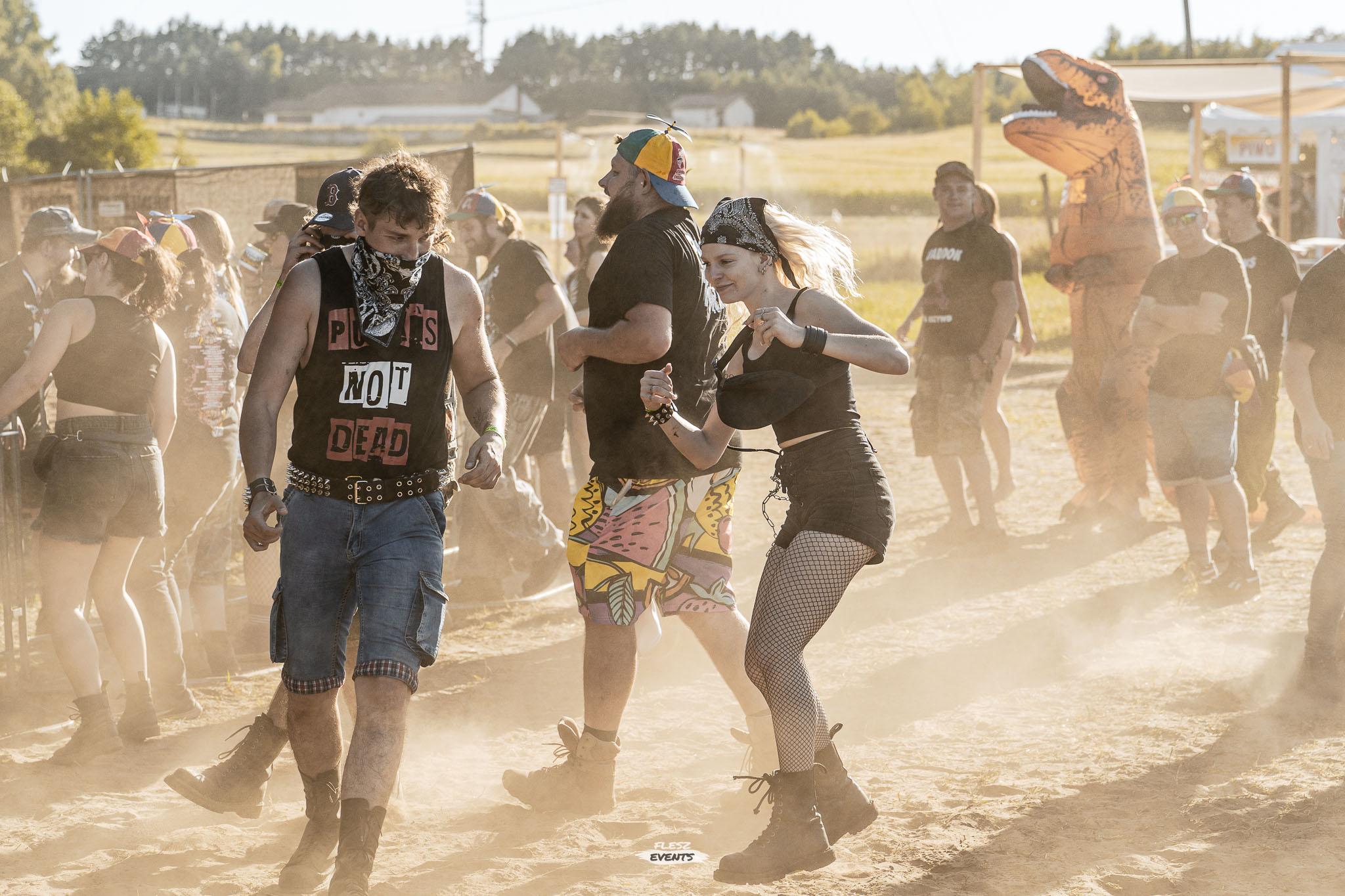 Publika na Zakręć Śmigłem Fest