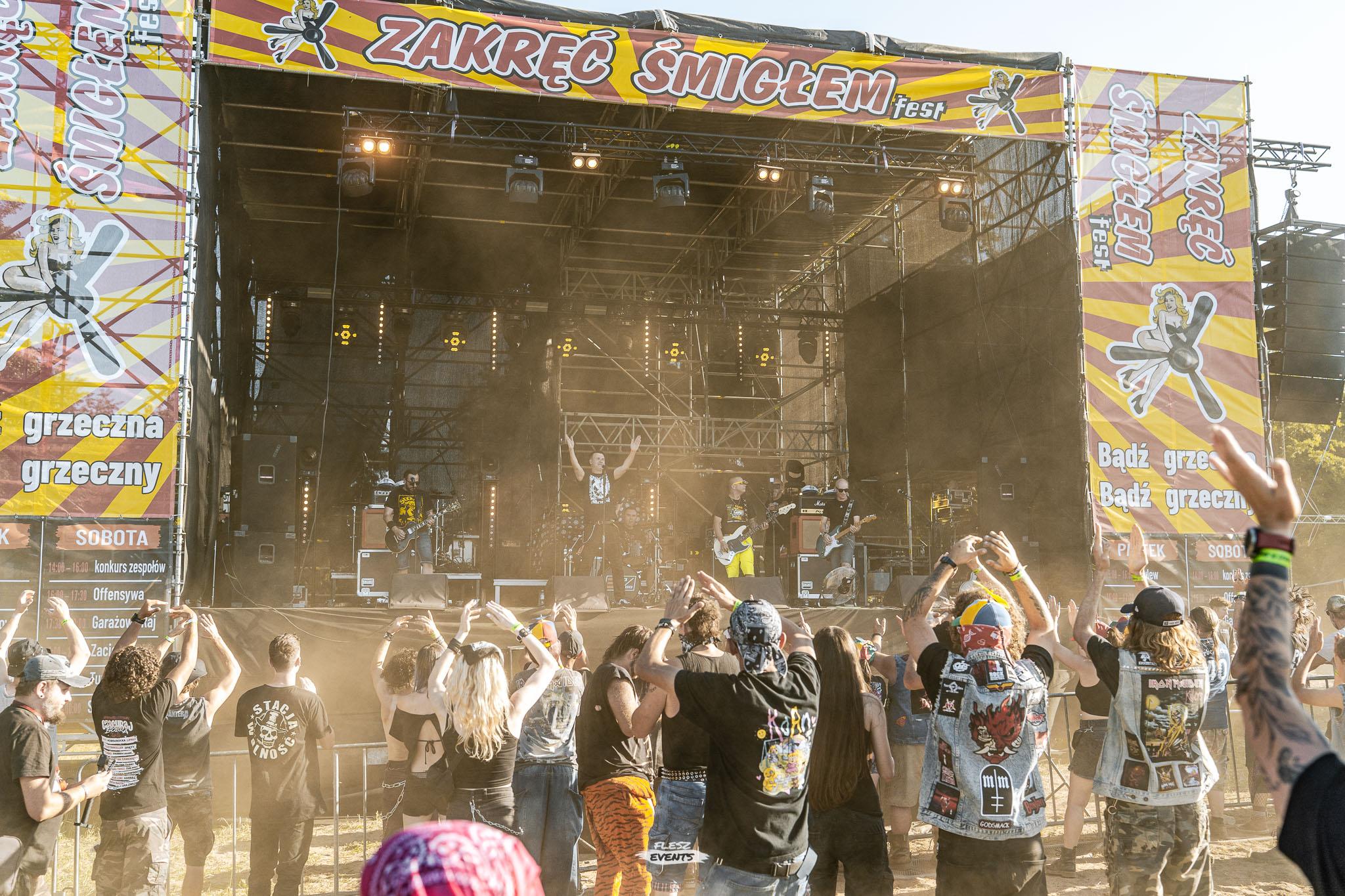 Publika na Zakręć Śmigłem Fest