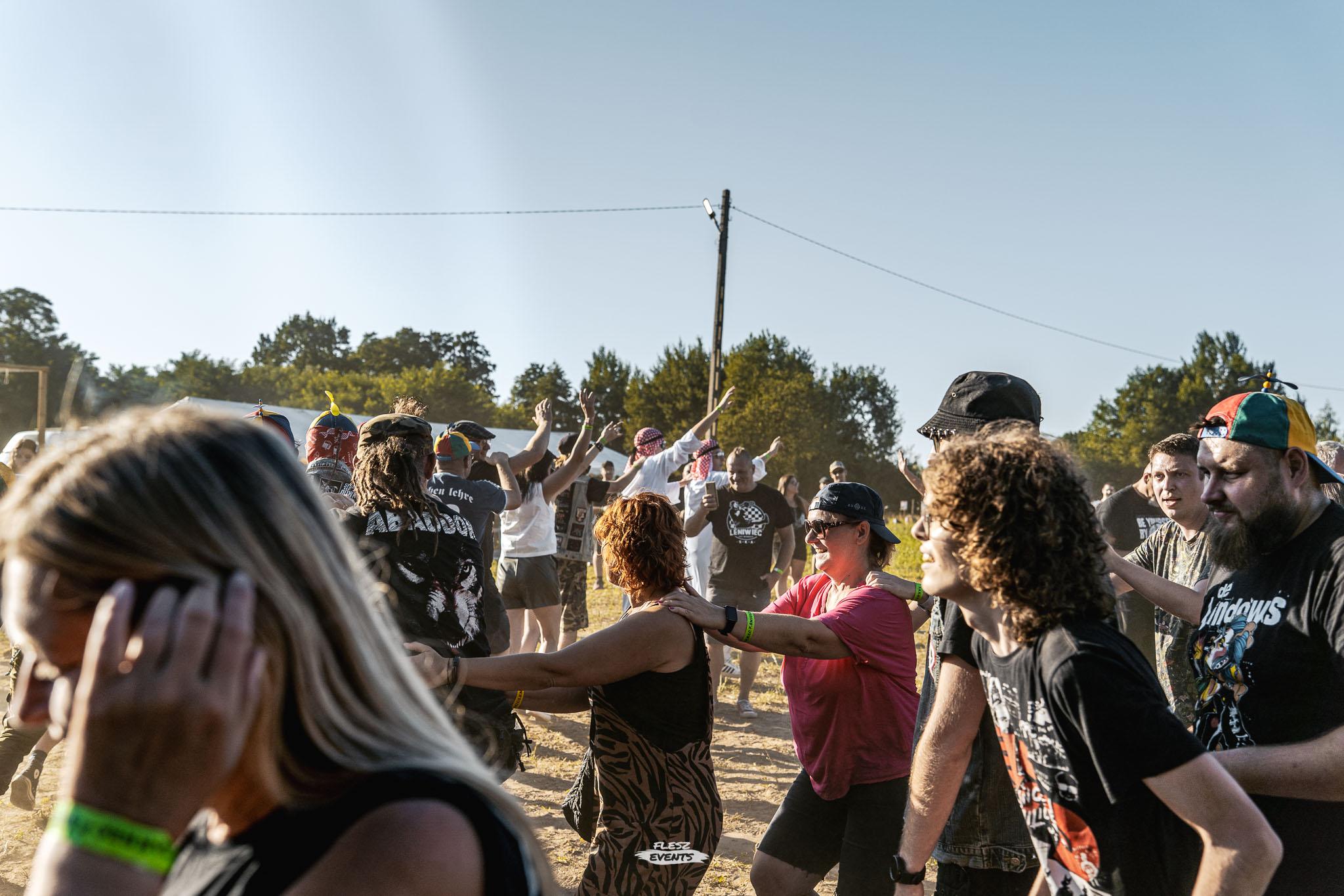 Publika na Zakręć Śmigłem Fest
