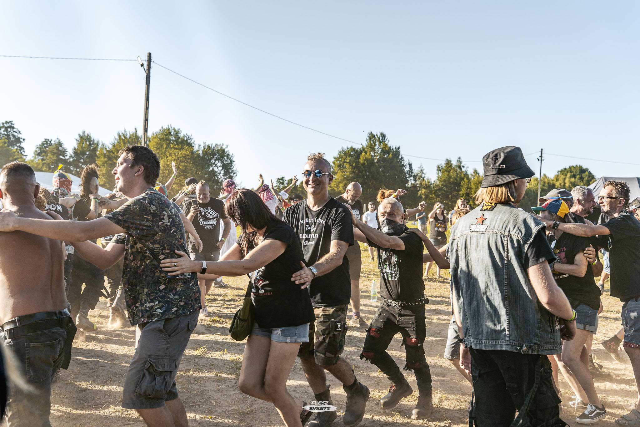 Publika na Zakręć Śmigłem Fest
