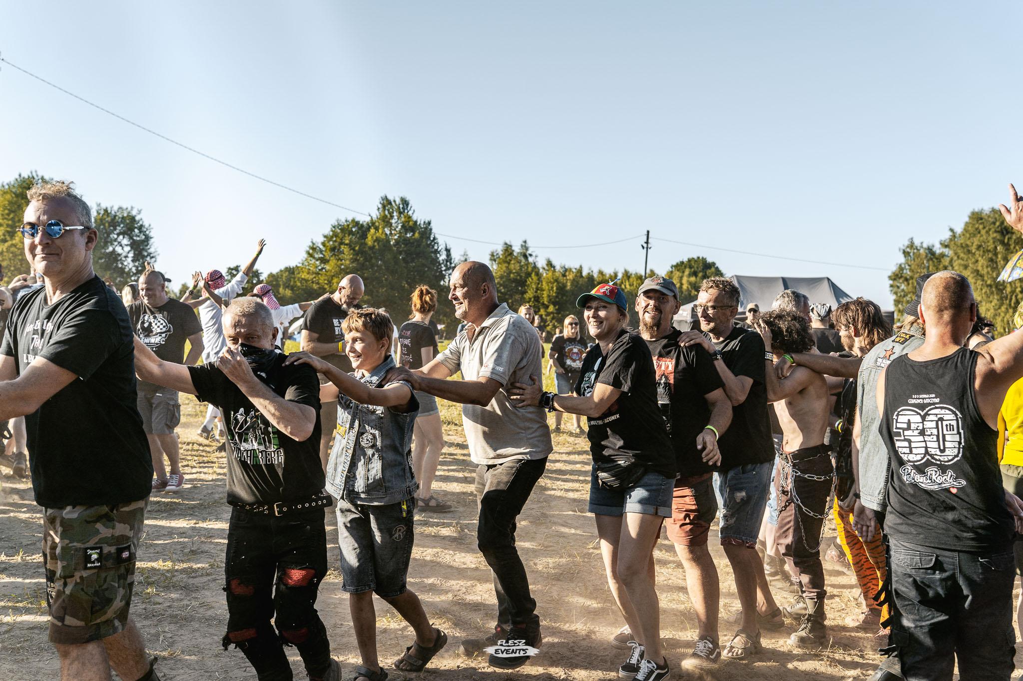 Publika na Zakręć Śmigłem Fest