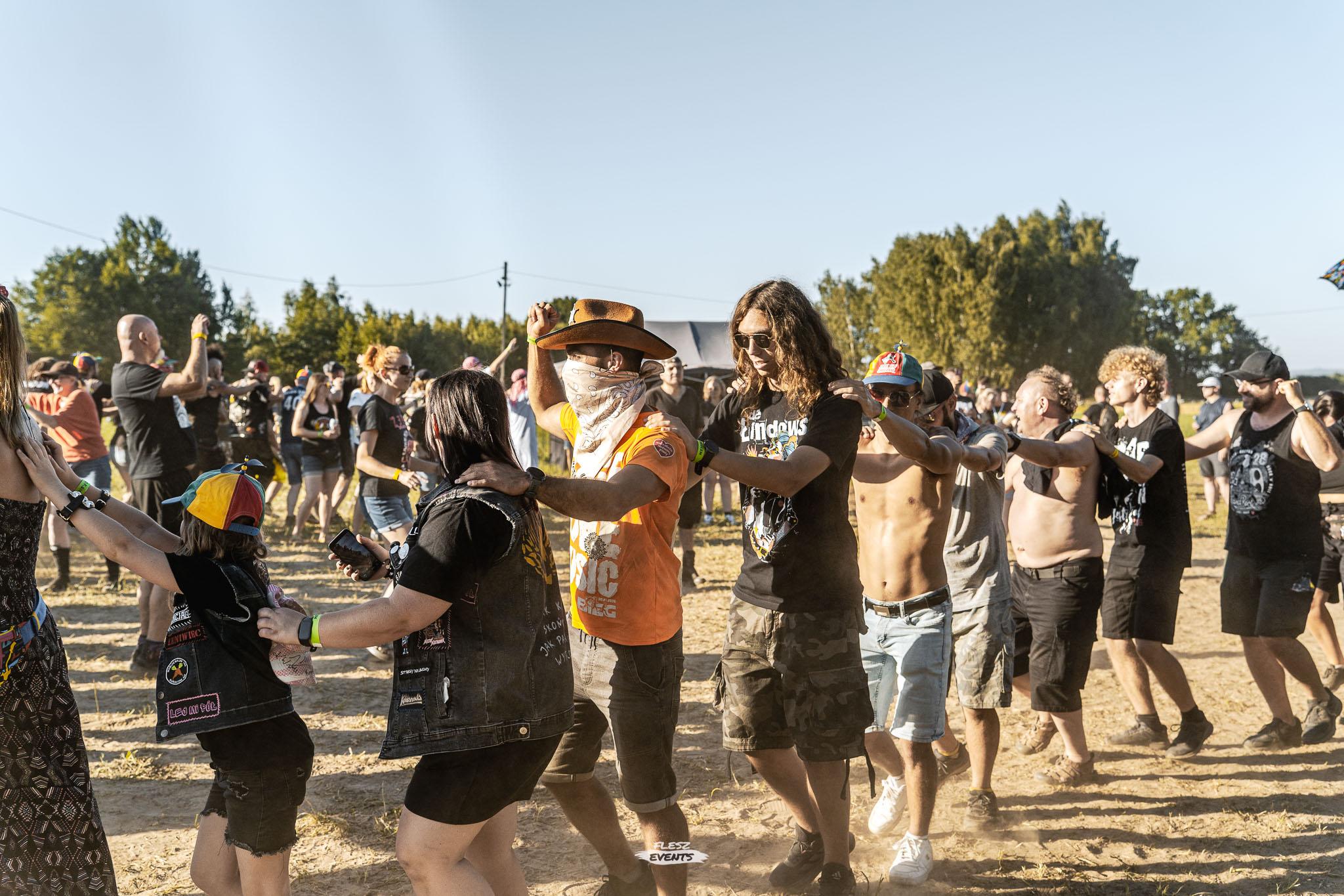 Publika na Zakręć Śmigłem Fest