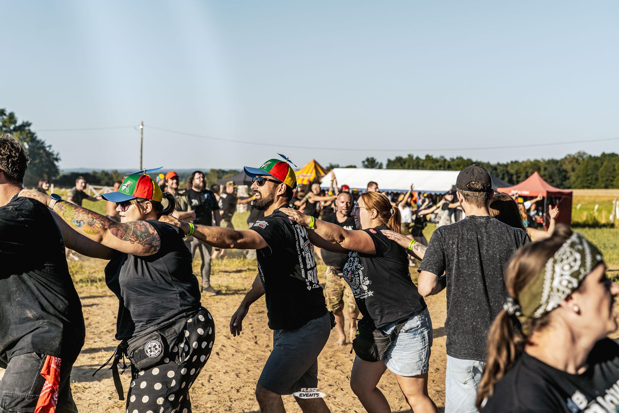 Publika na Zakręć Śmigłem Fest
