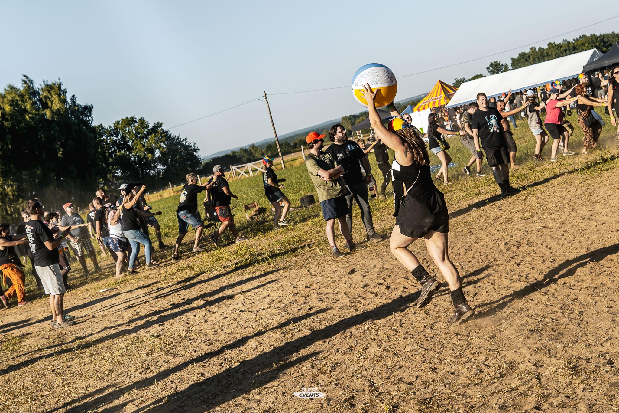 Publika na Zakręć Śmigłem Fest