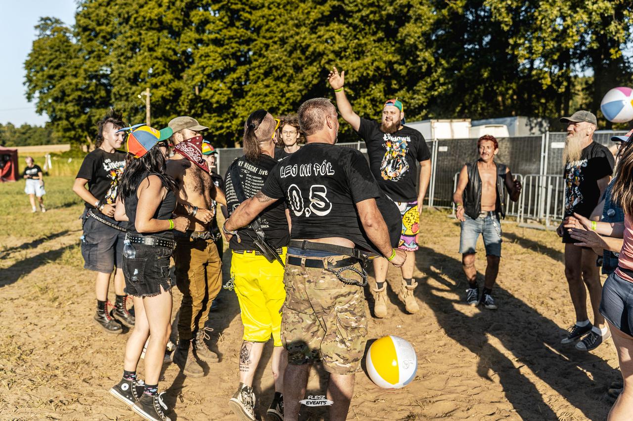 Publika na Zakręć Śmigłem Fest