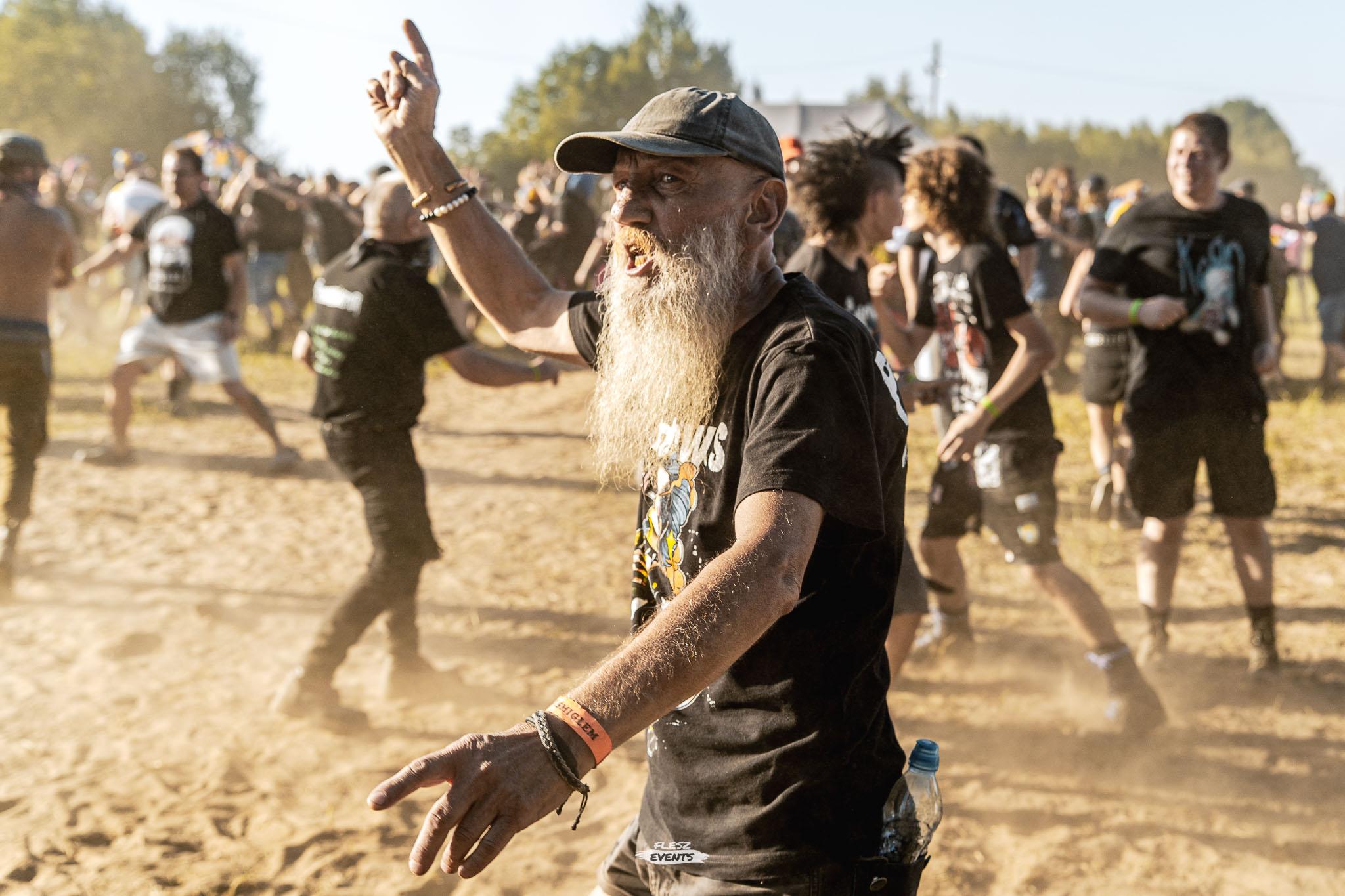 Publika na Zakręć Śmigłem Fest