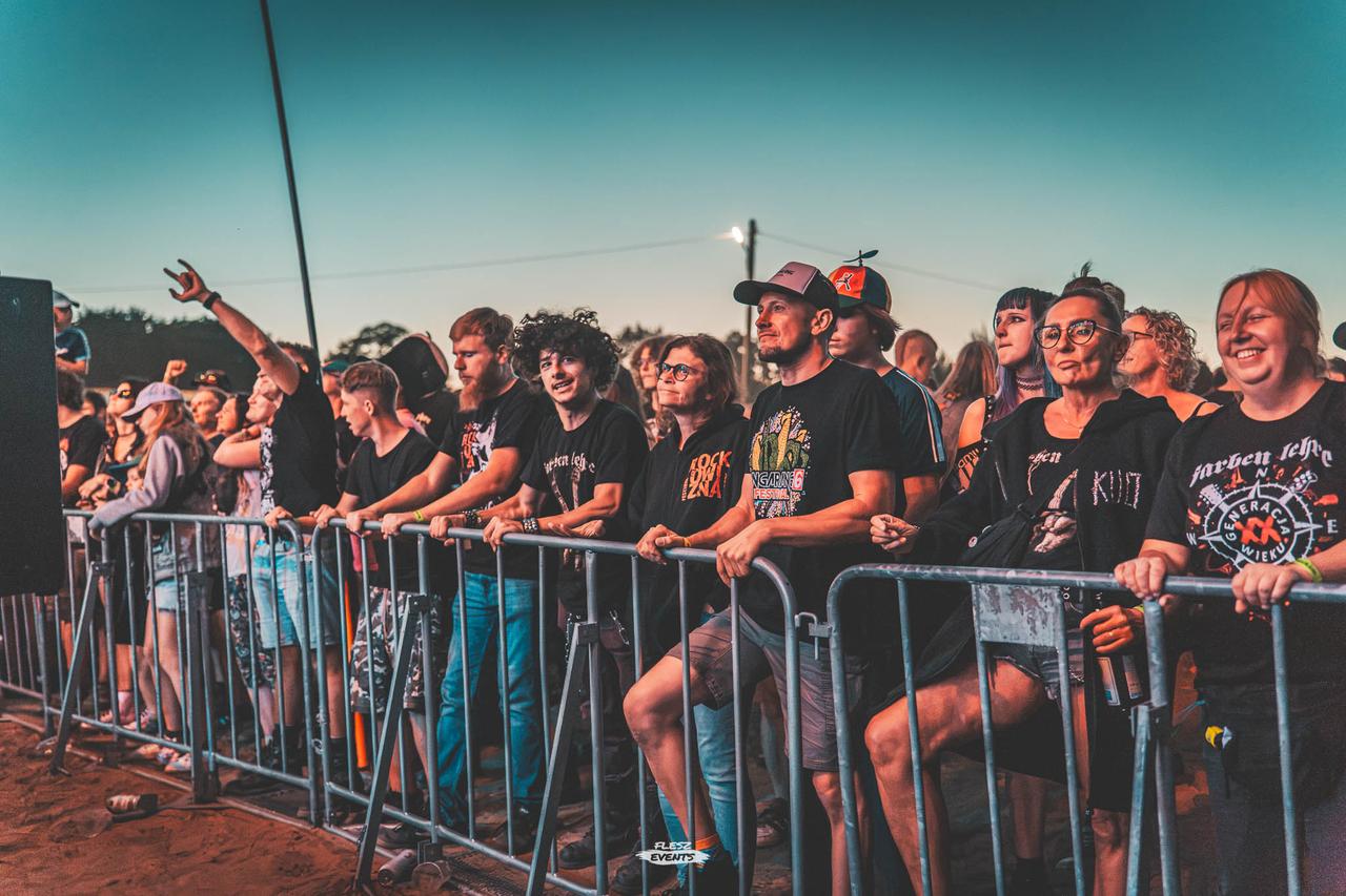 Publika na Zakręć Śmigłem Fest