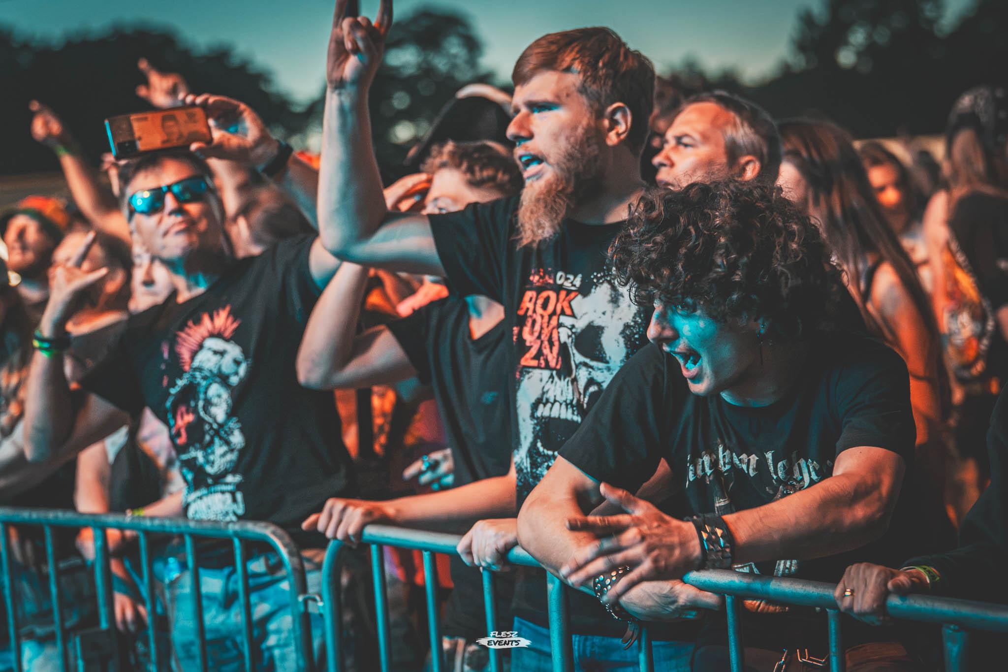 Publika na Zakręć Śmigłem Fest