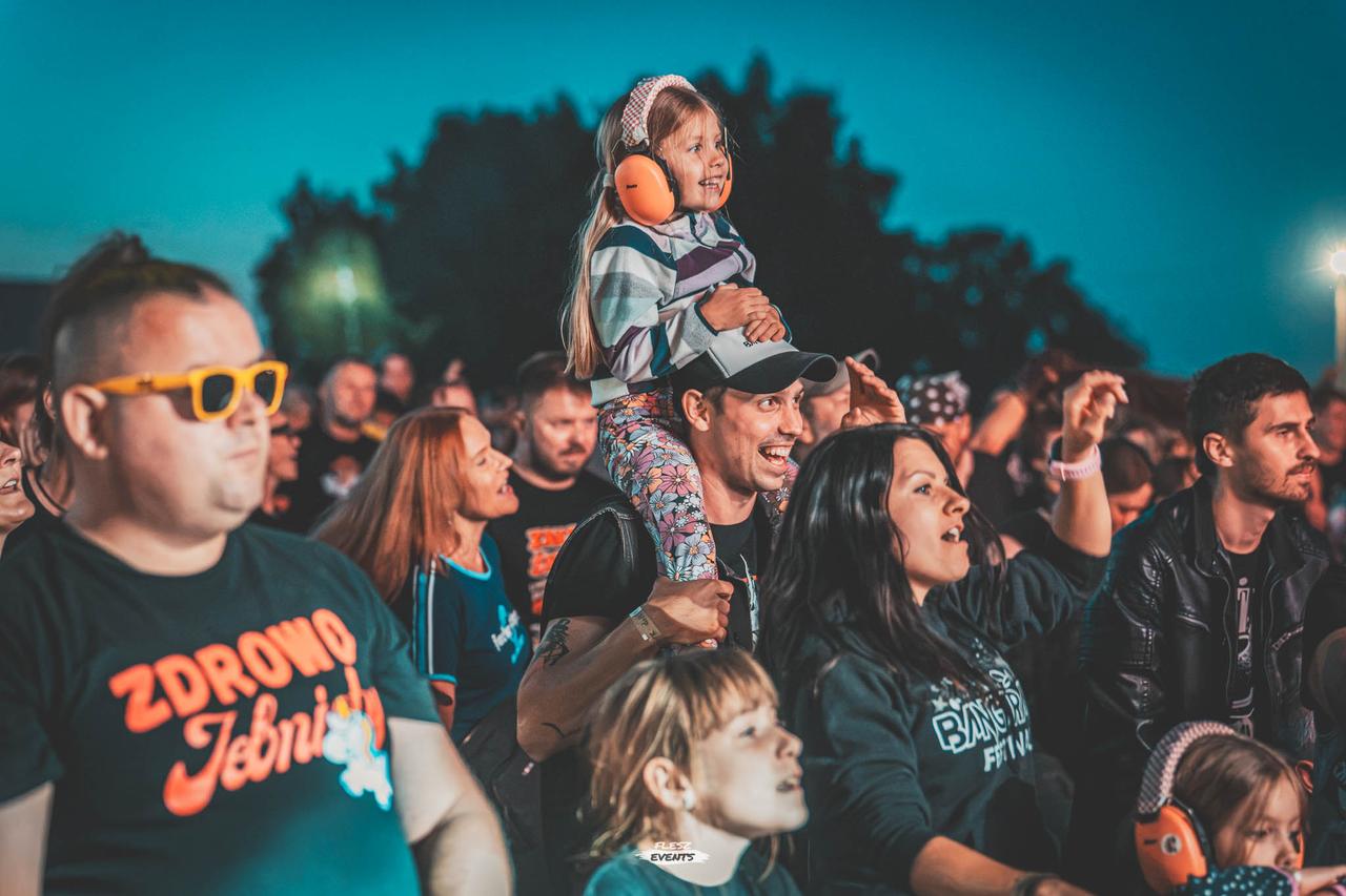 Publika na Zakręć Śmigłem Fest
