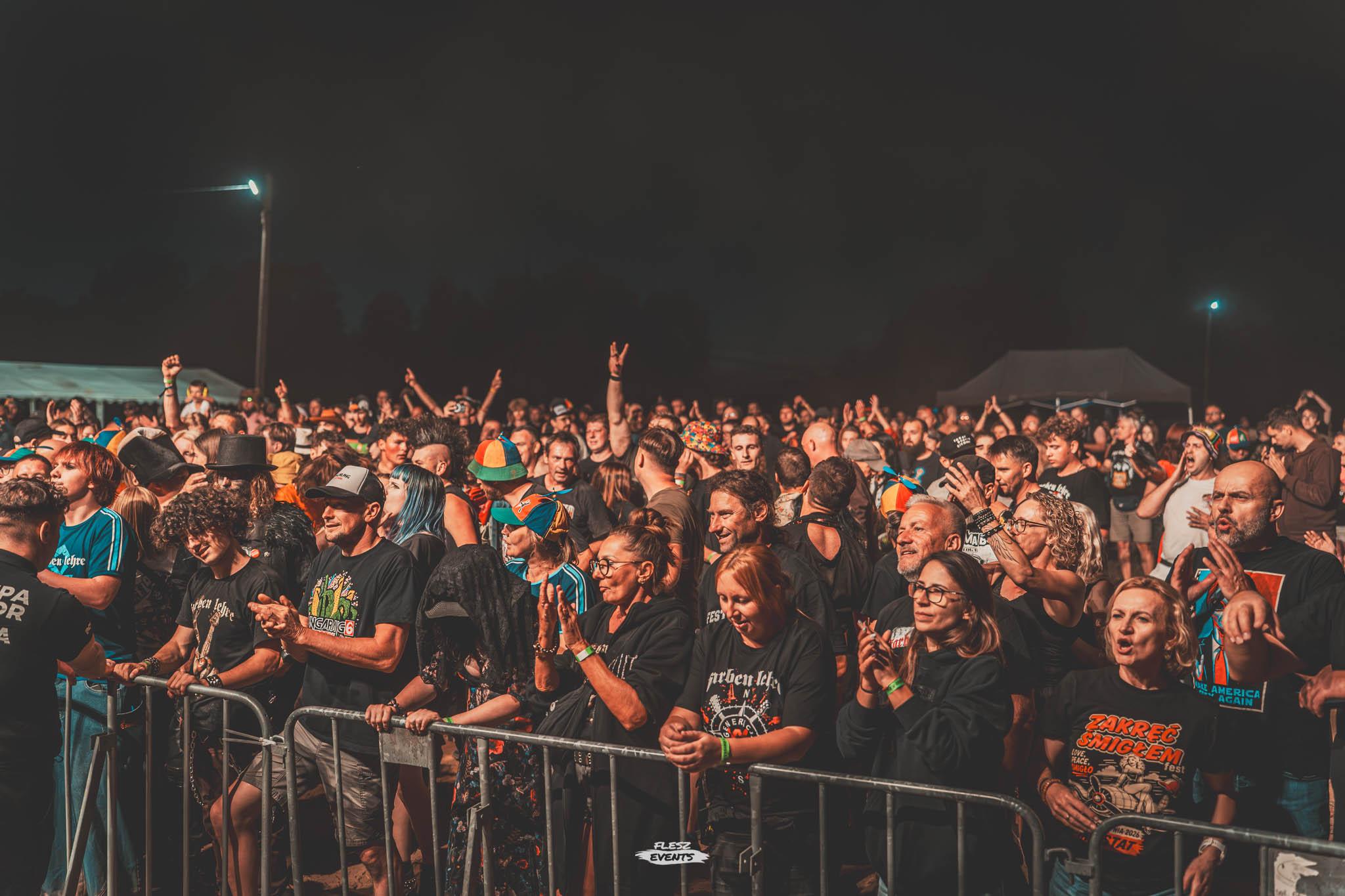 Publika na Zakręć Śmigłem Fest