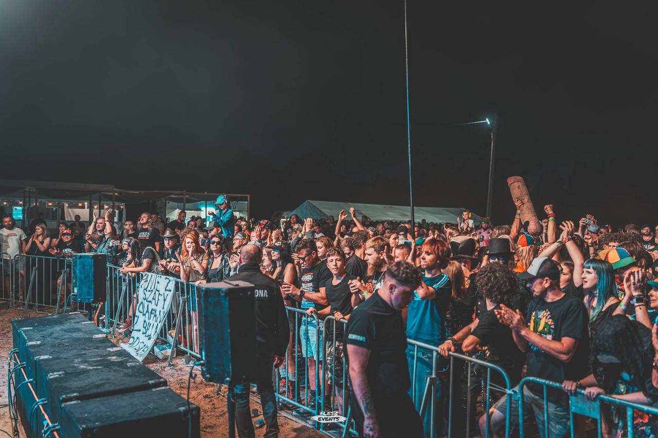 Publika na Zakręć Śmigłem Fest