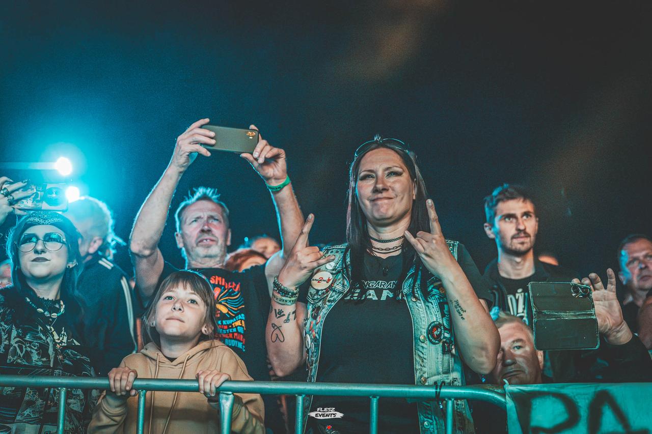 Publika na Zakręć Śmigłem Fest
