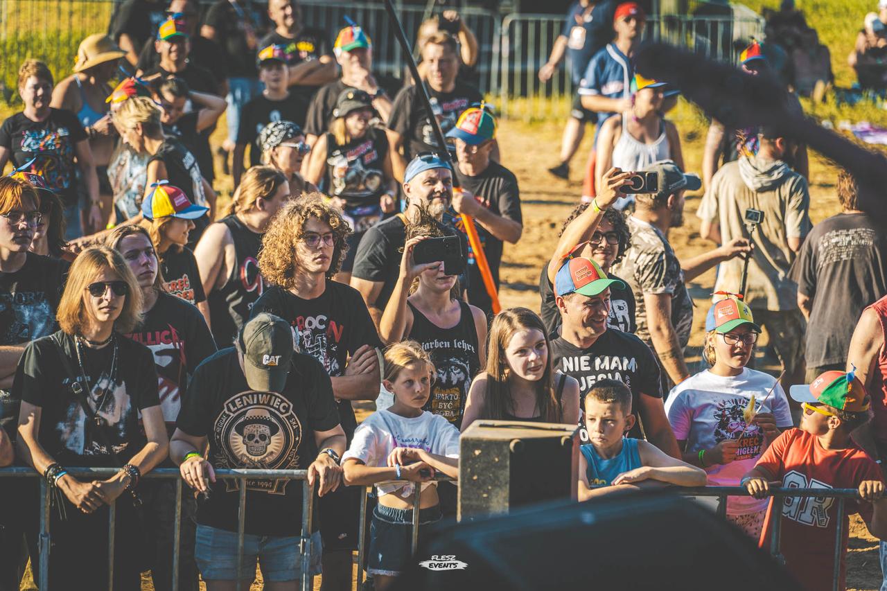 Publika na Zakręć Śmigłem Fest