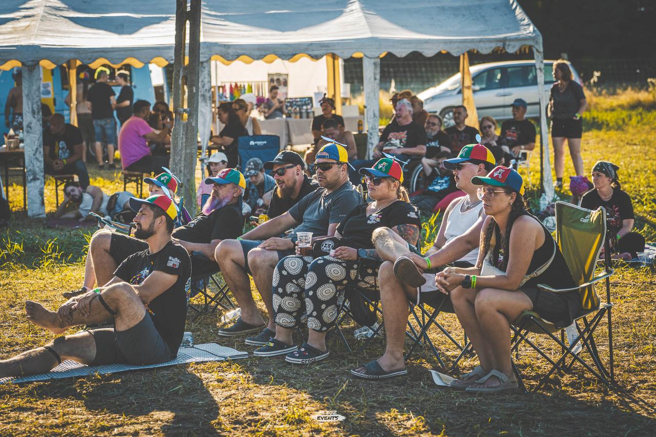 Publika na Zakręć Śmigłem Fest