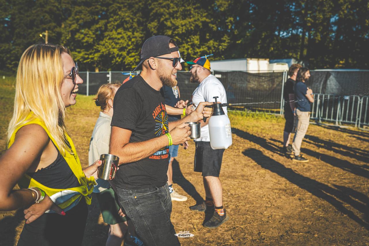Publika na Zakręć Śmigłem Fest