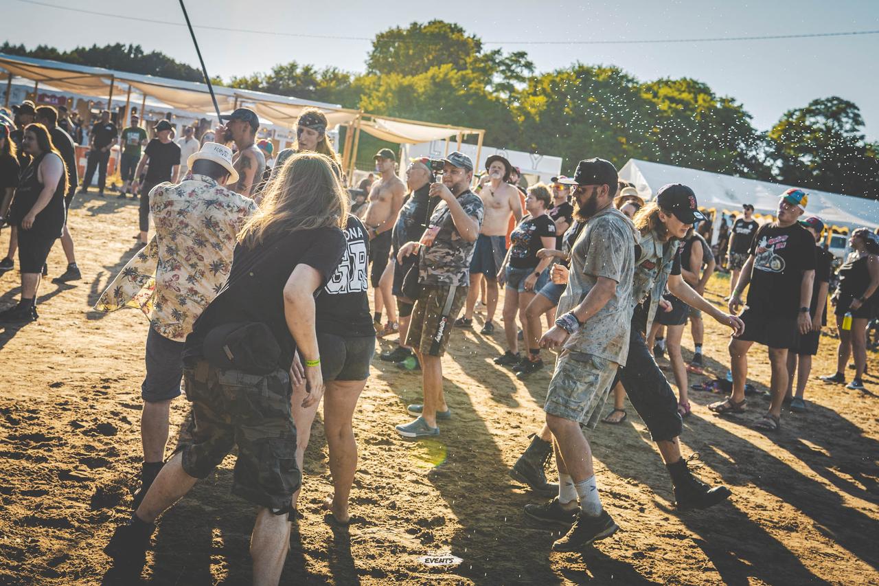 Publika na Zakręć Śmigłem Fest