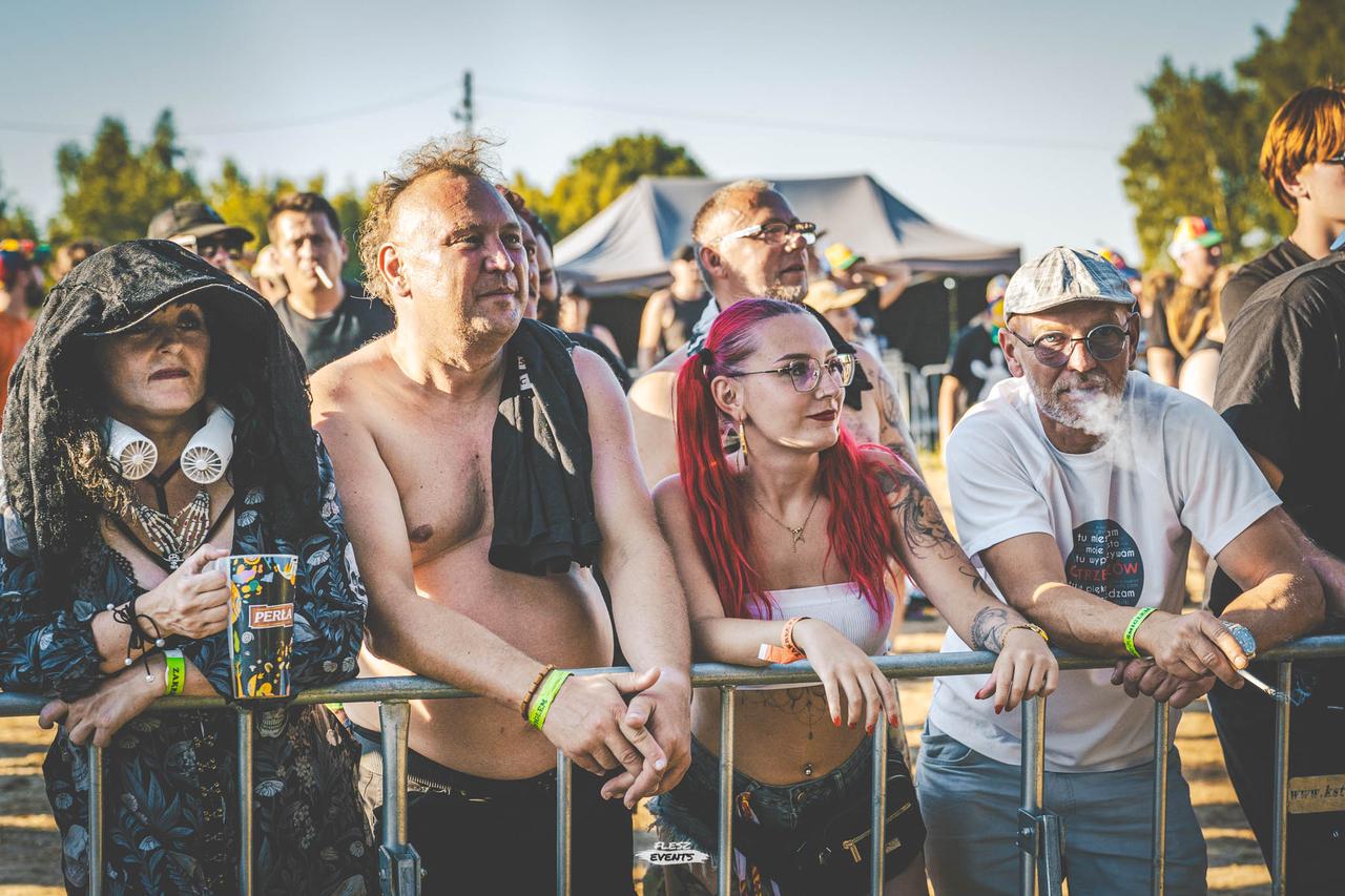 Publika na Zakręć Śmigłem Fest