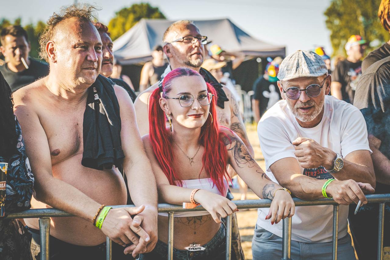 Publika na Zakręć Śmigłem Fest