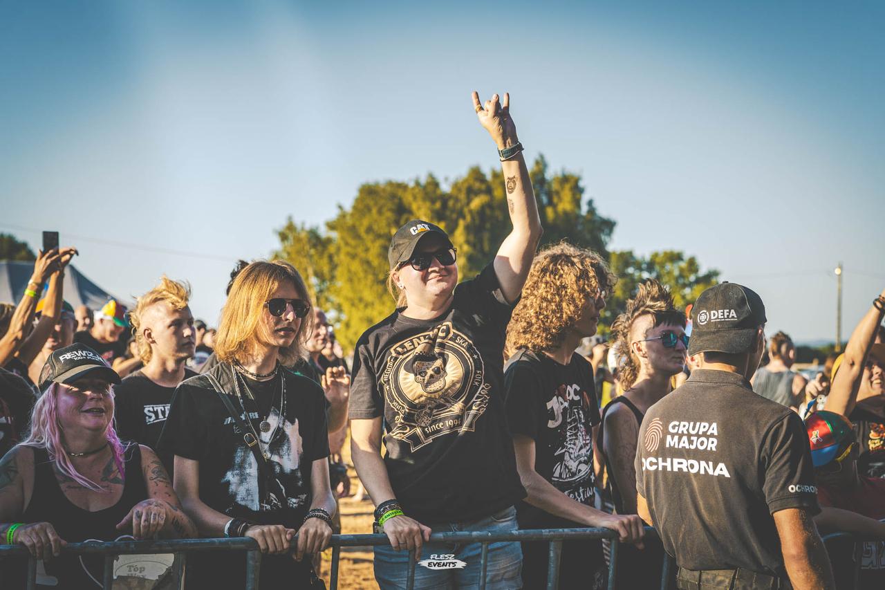 Publika na Zakręć Śmigłem Fest