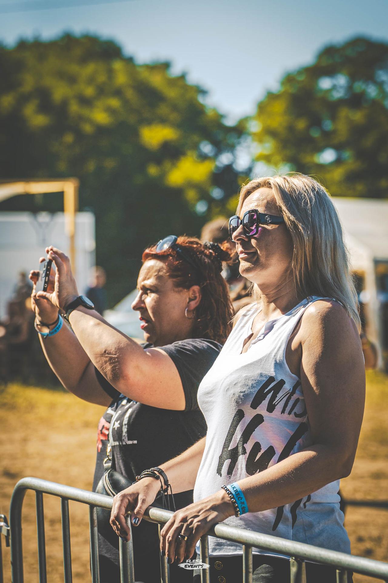 Publika na Zakręć Śmigłem Fest