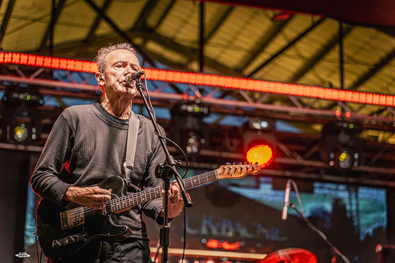 Hugh Cornwell