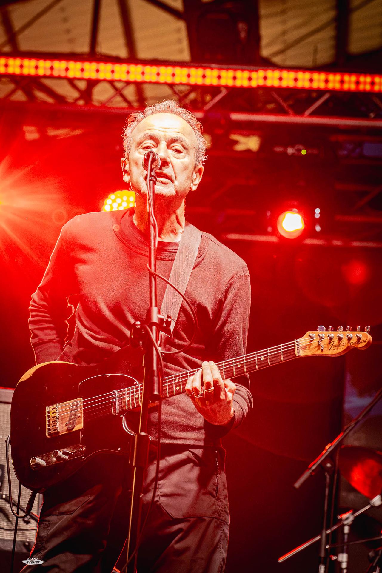 Hugh Cornwell