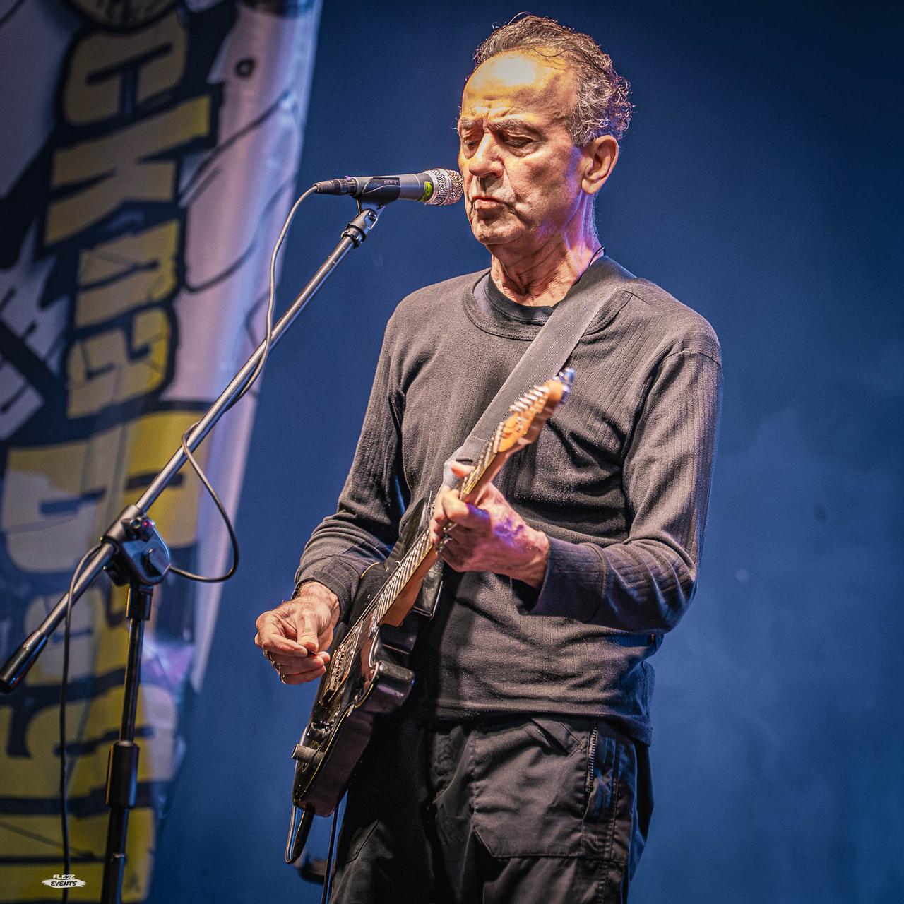 Hugh Cornwell