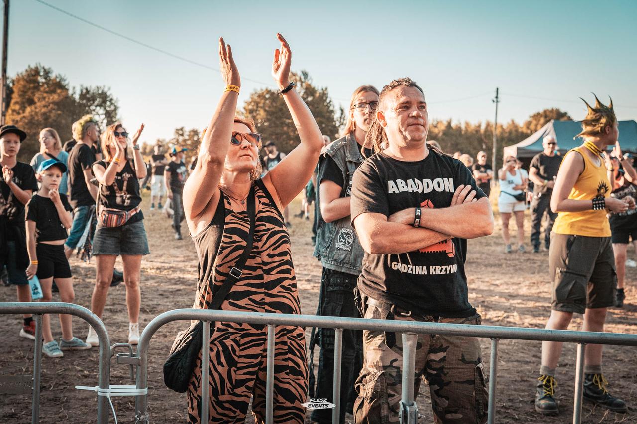Publika na Zakręć Śmigłem Fest