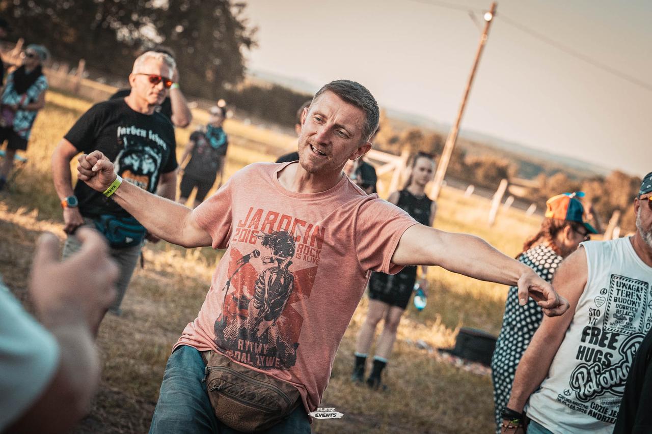 Publika na Zakręć Śmigłem Fest