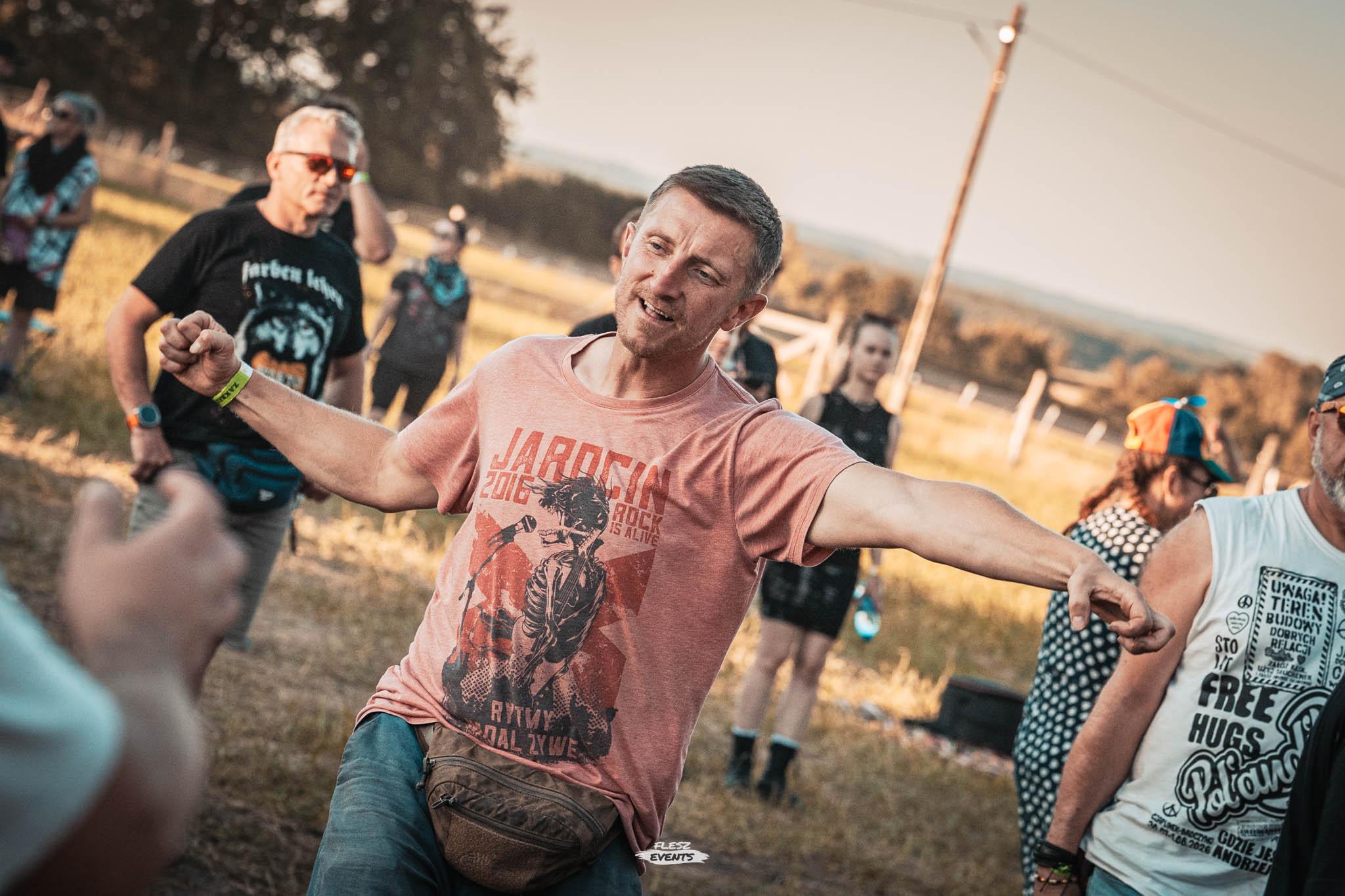 Publika na Zakręć Śmigłem Fest