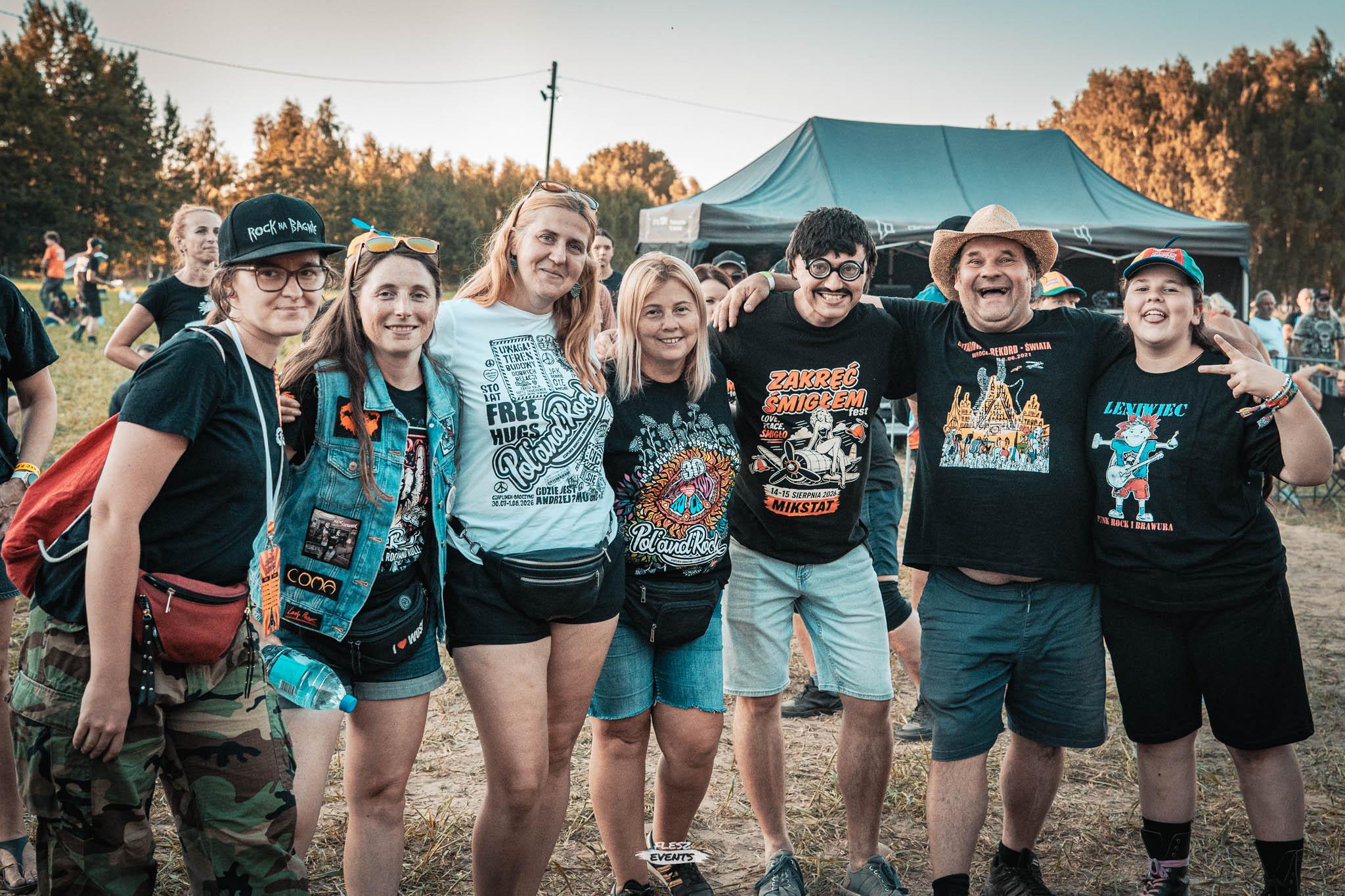 Koniec ŚwiataPublika na Zakręć Śmigłem Fest