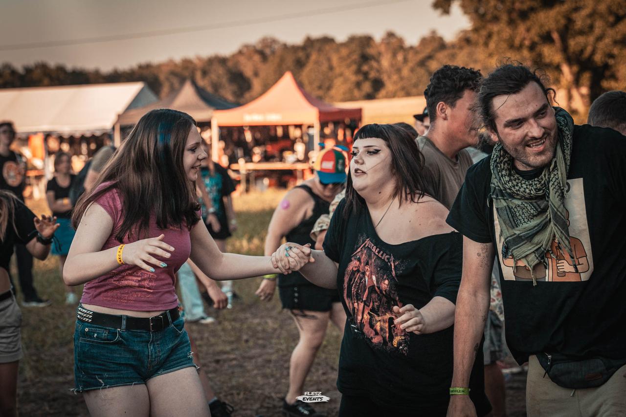 Publika na Zakręć Śmigłem Fest
