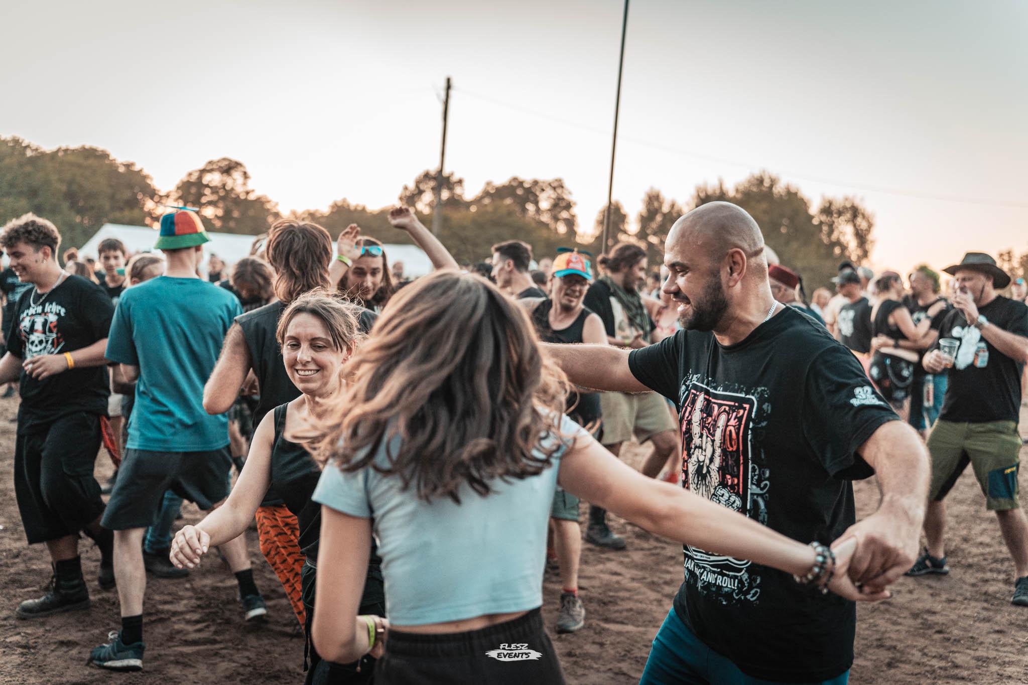 Publika na Zakręć Śmigłem Fest