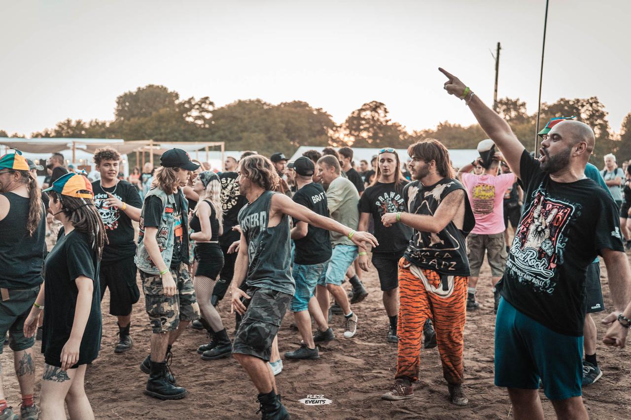 Publika na Zakręć Śmigłem Fest
