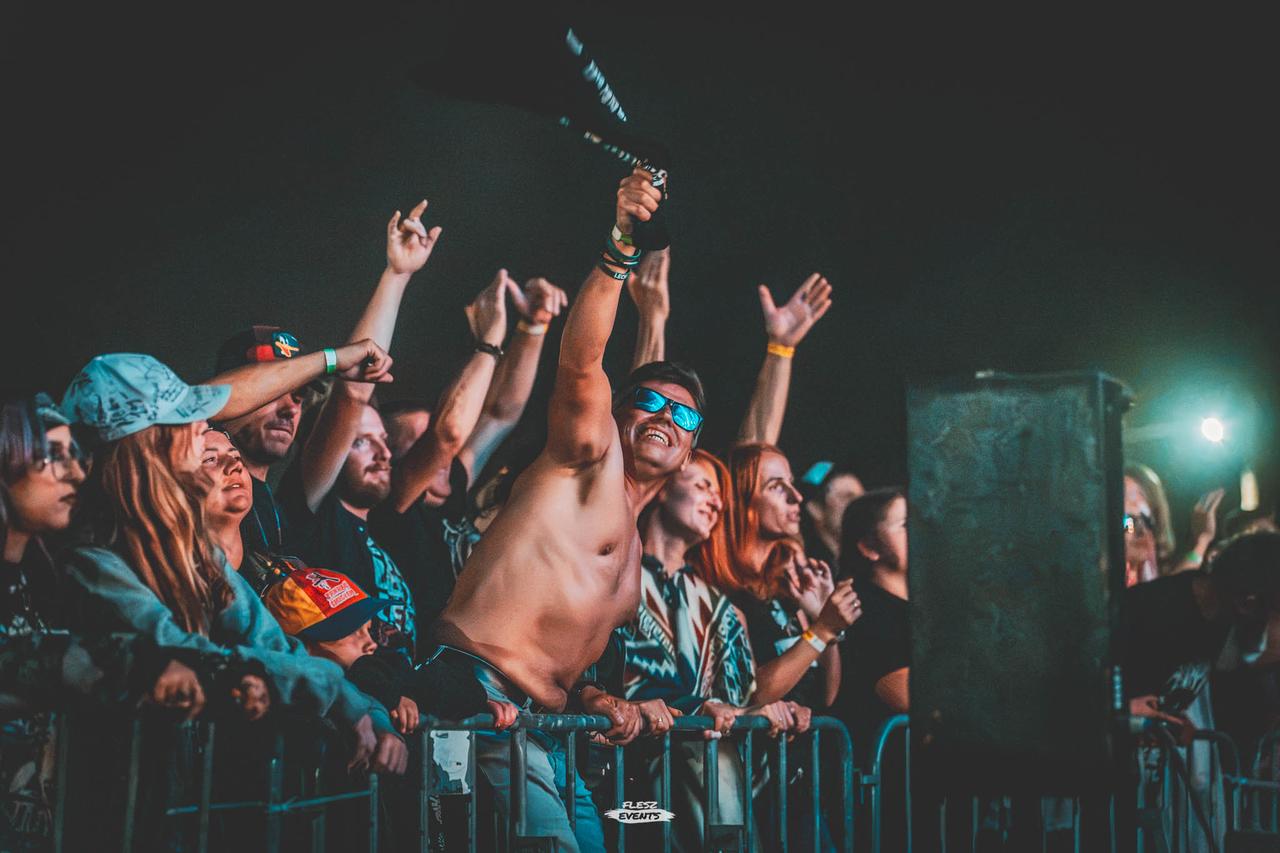 Publika na Zakręć Śmigłem Fest