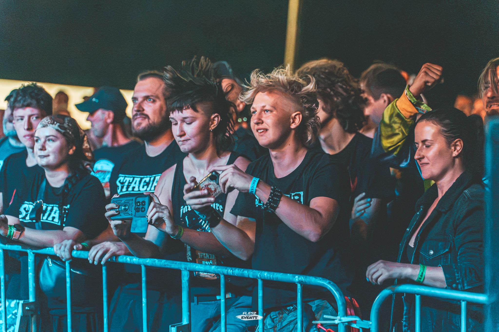 Publika na Zakręć Śmigłem Fest