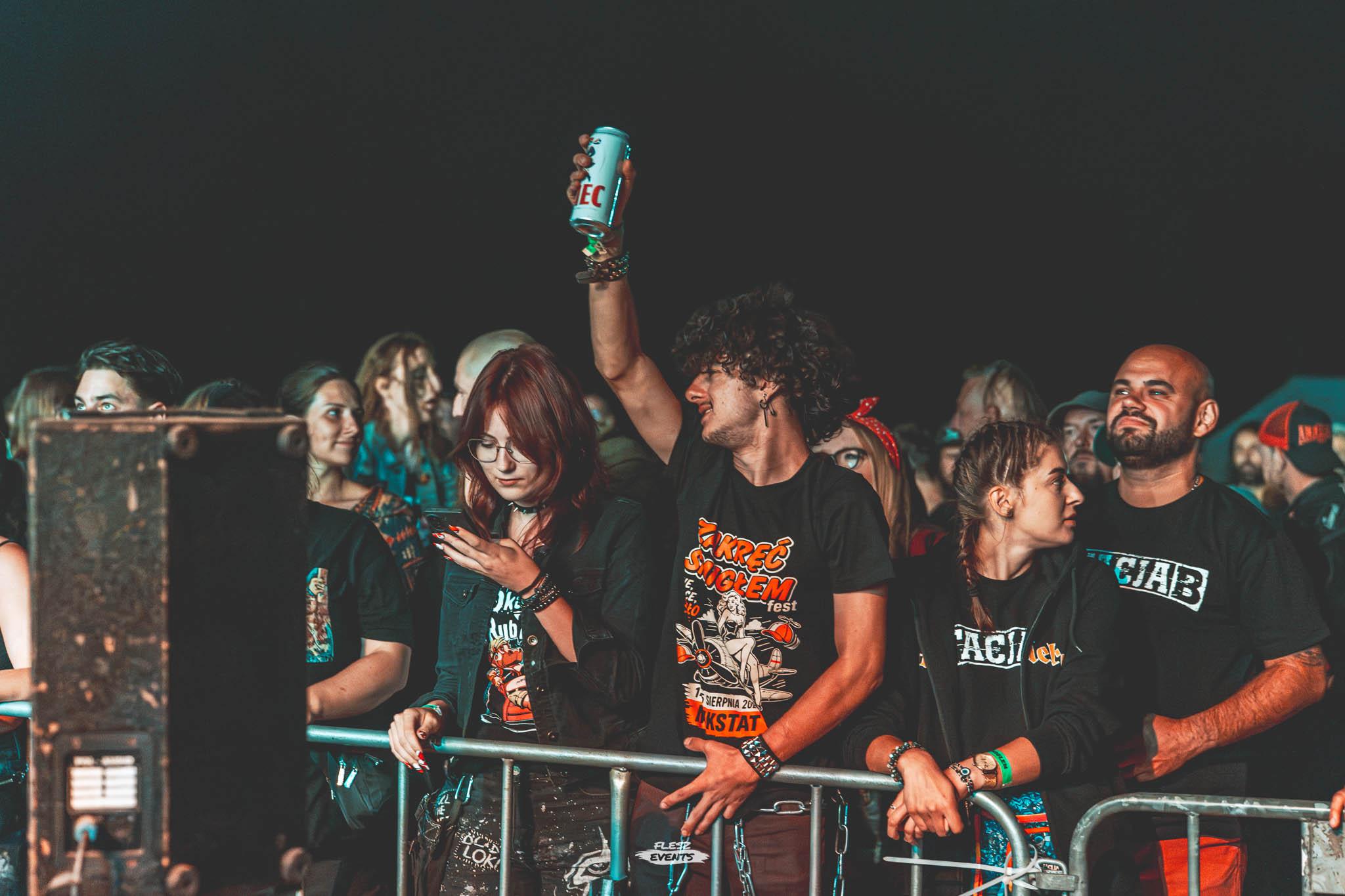 Publika na Zakręć Śmigłem Fest