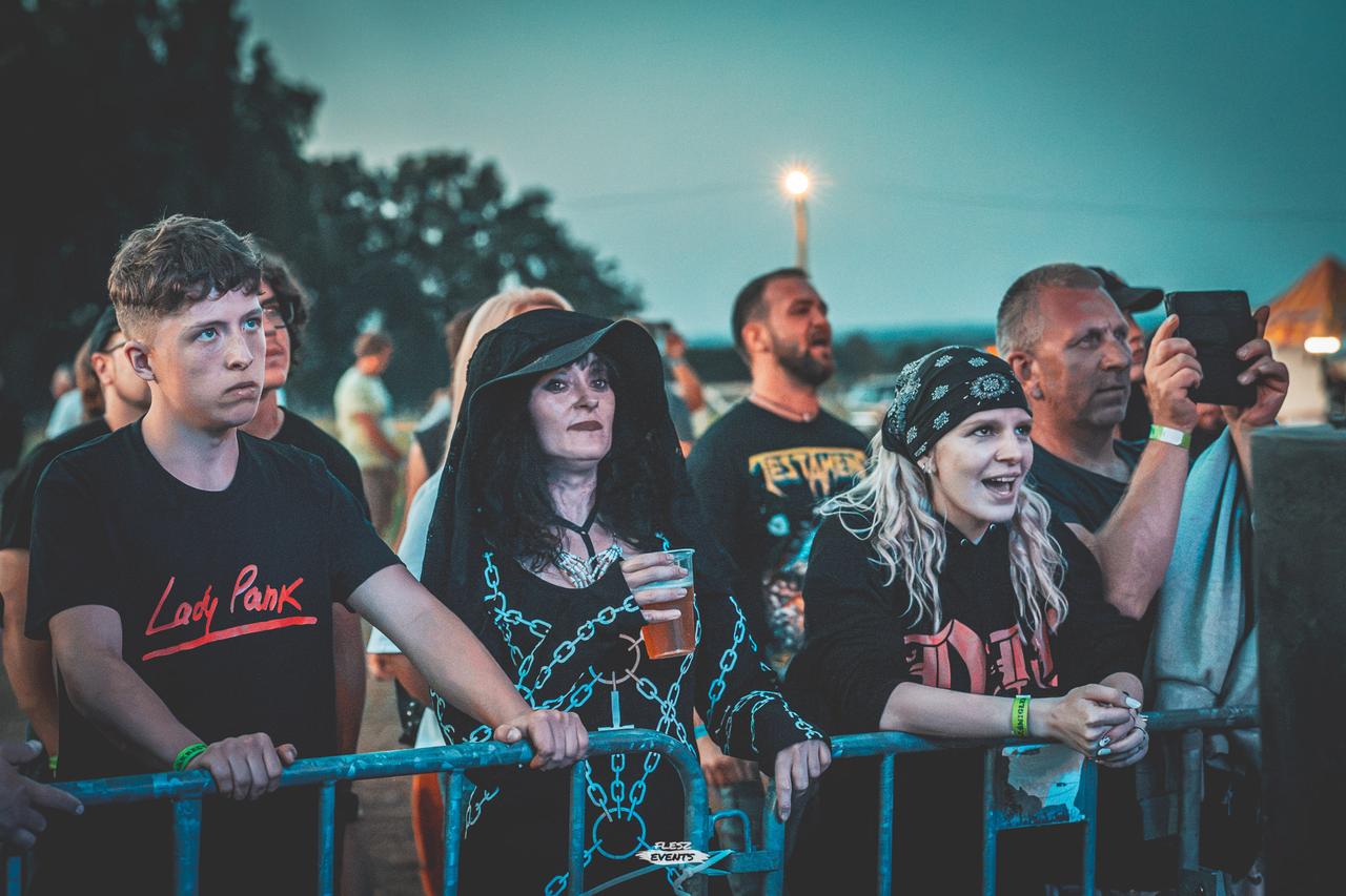 Publika na Zakręć Śmigłem Fest