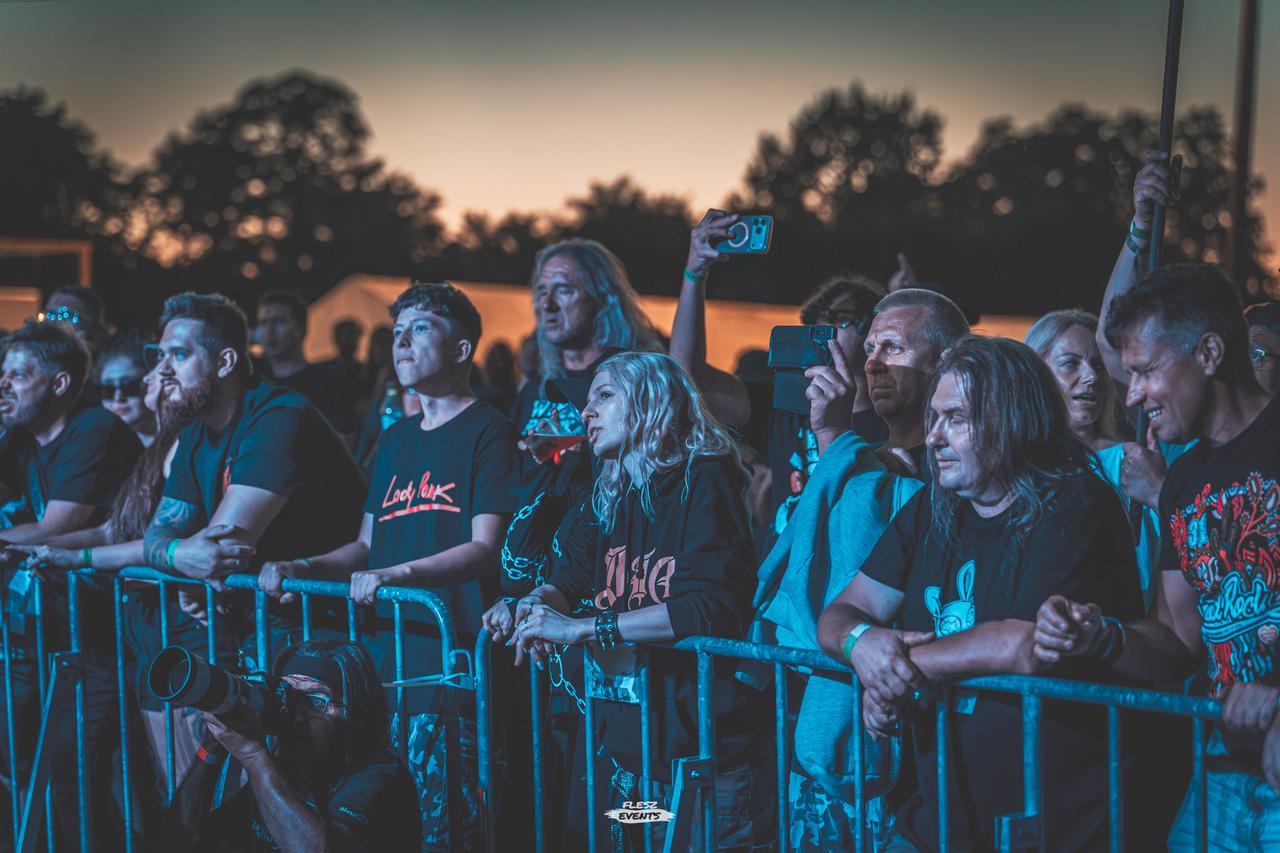 Publika na Zakręć Śmigłem Fest