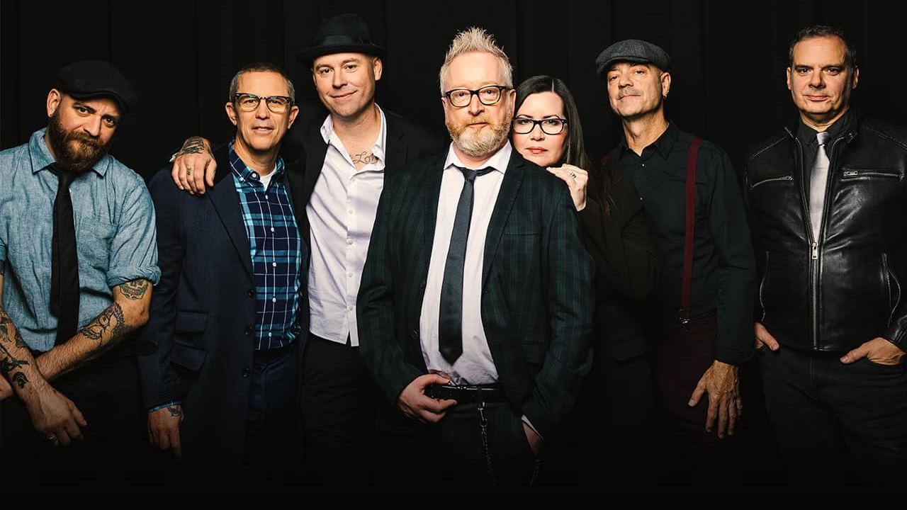 Flogging Molly na 30. Pol'and'Rock Festival